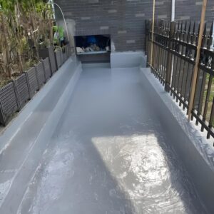 Two - Component Sprayed Polyurea Waterproof Coating