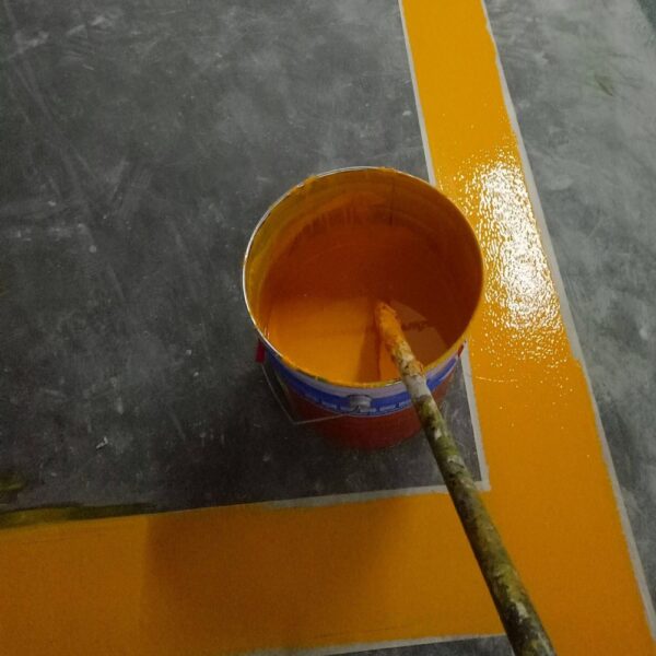Quick-Drying Road Marking Paint