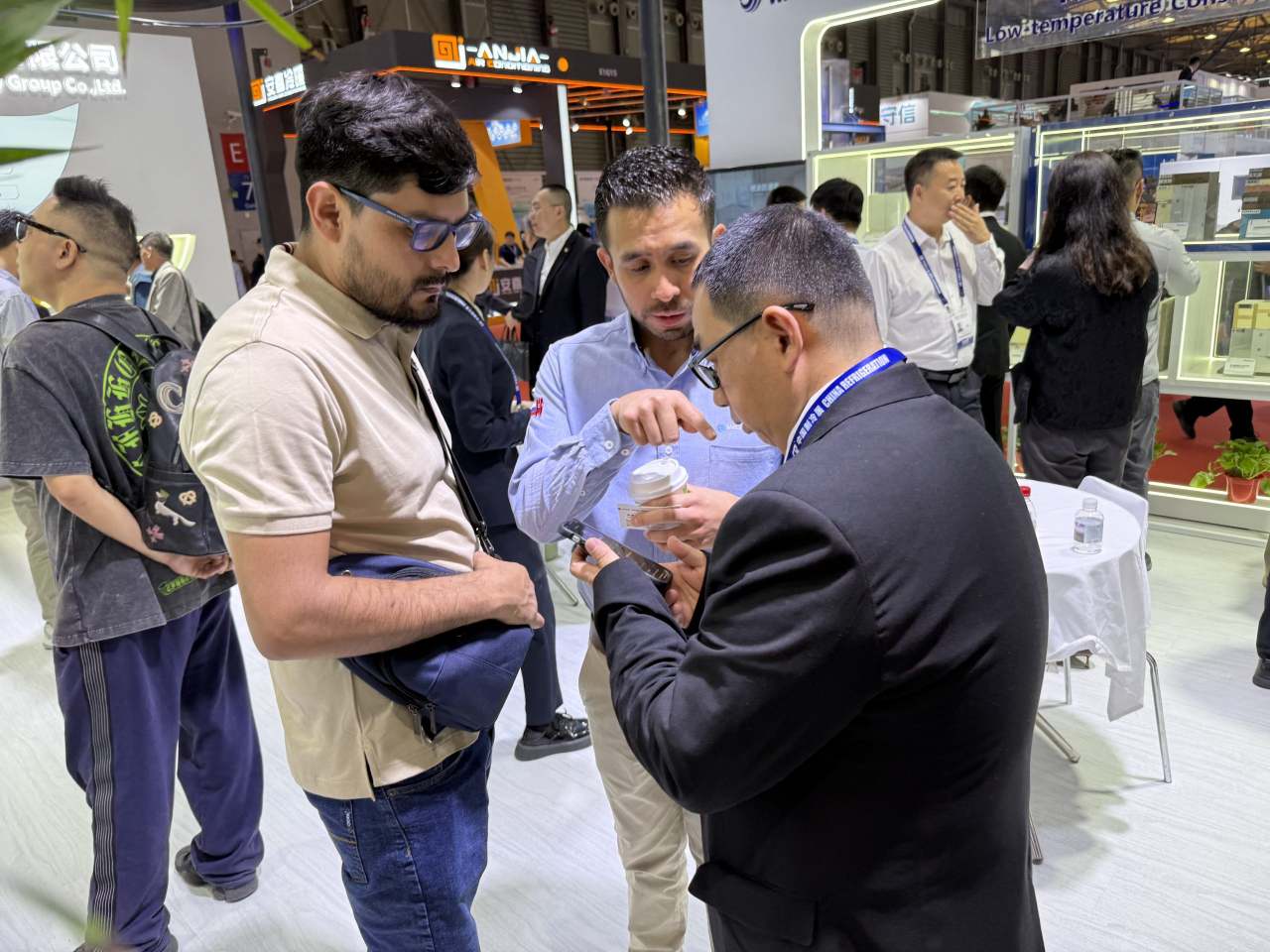 Wanhua Energy Saving Debuts at 2025 China Refrigeration Exhibition