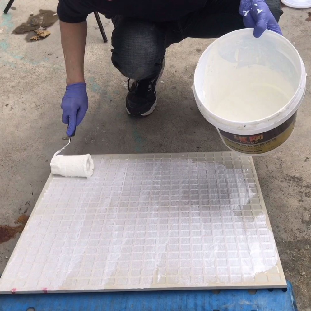 Tile adhesive