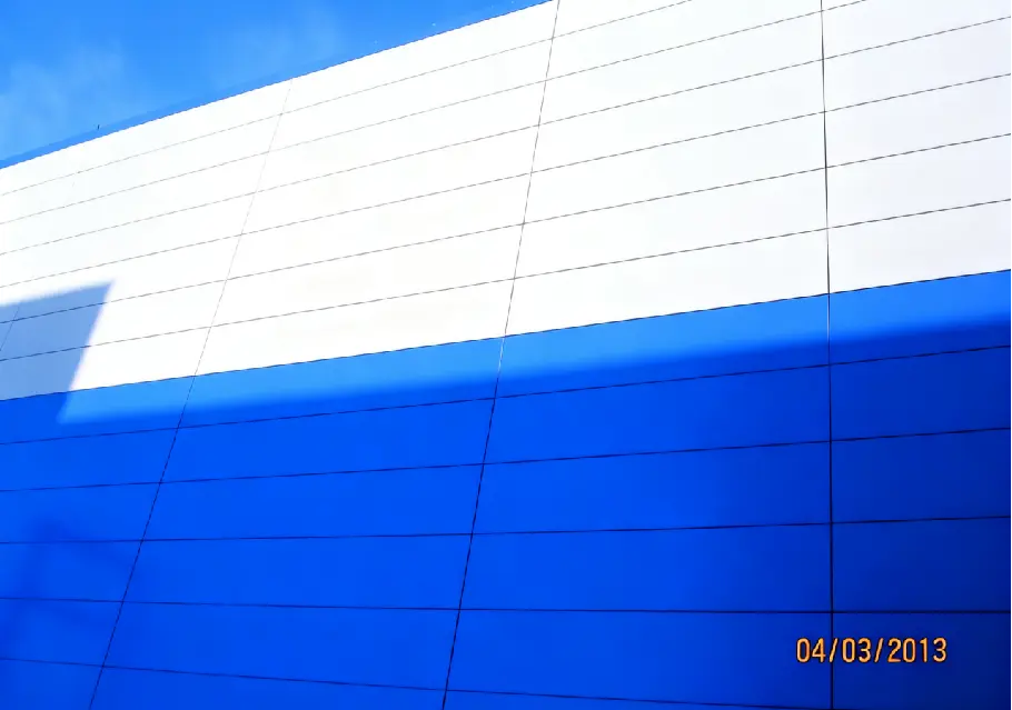 Installation Appearance of Four-Sided Tongue and Groove Metal Sandwich Panels